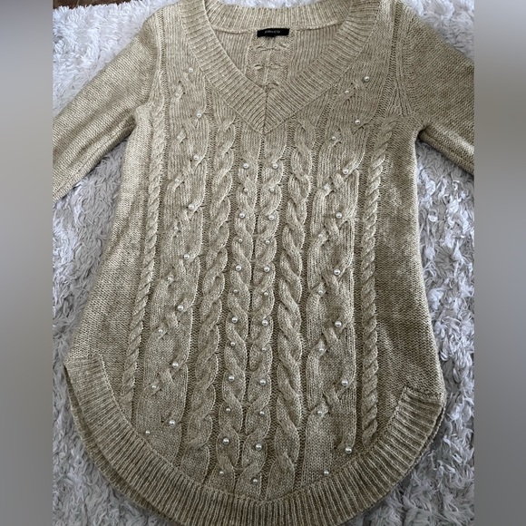 R W AND CO winter casual pearls sweater women V-neck - Picture 3 of 15